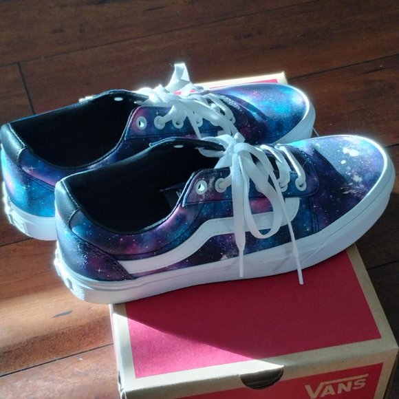 Vans - Picture 5 of 6